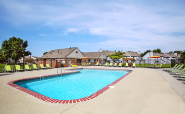 Avery Point - Pool